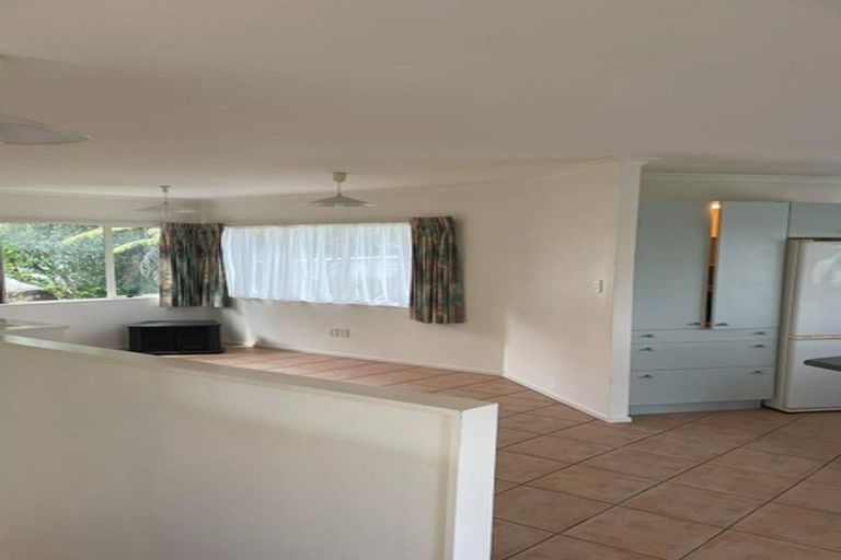 Photo of property in 51 James Evans Drive, Northcote, Auckland, 0627