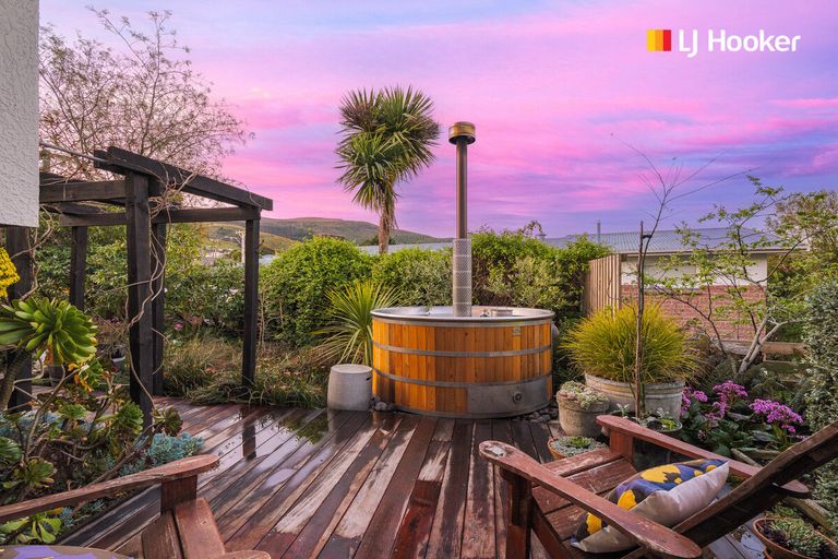 Photo of property in 2 Blantyre Road, Wakari, Dunedin, 9010