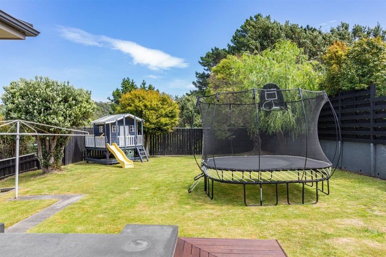Photo of property in 116 Kahu Road, Paremata, Porirua, 5024