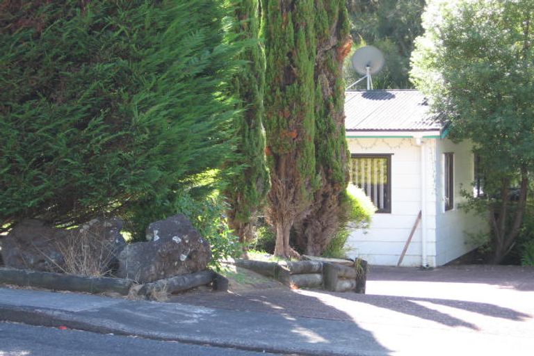 Photo of property in 1/8 Fitzwilliam Drive, Torbay, Auckland, 0630