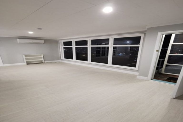 Photo of property in 10 Korokoro Road, Korokoro, Lower Hutt, 5012