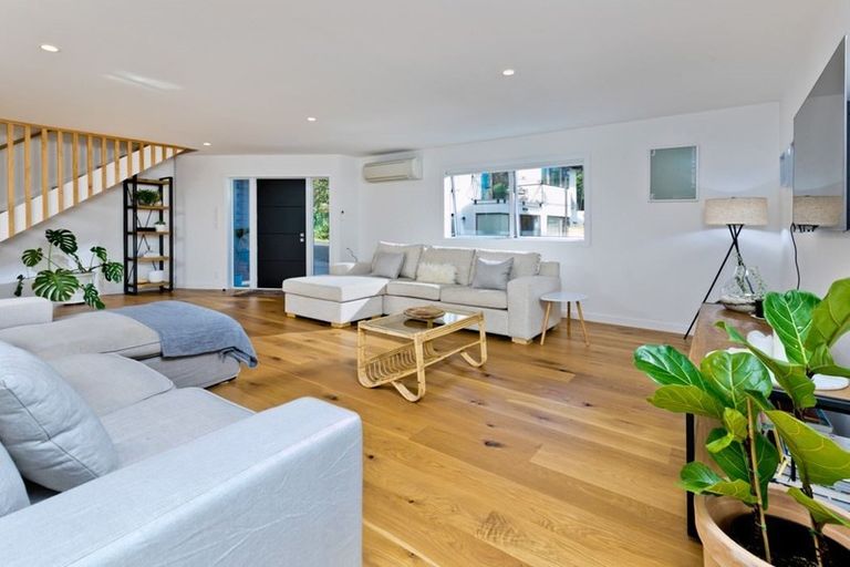 Photo of property in 34b Rawhiti Road, Manly, Whangaparaoa, 0930