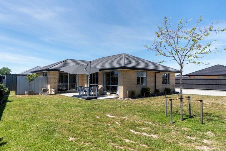 Photo of property in 22 Blair Place, Kaiapoi, 7630