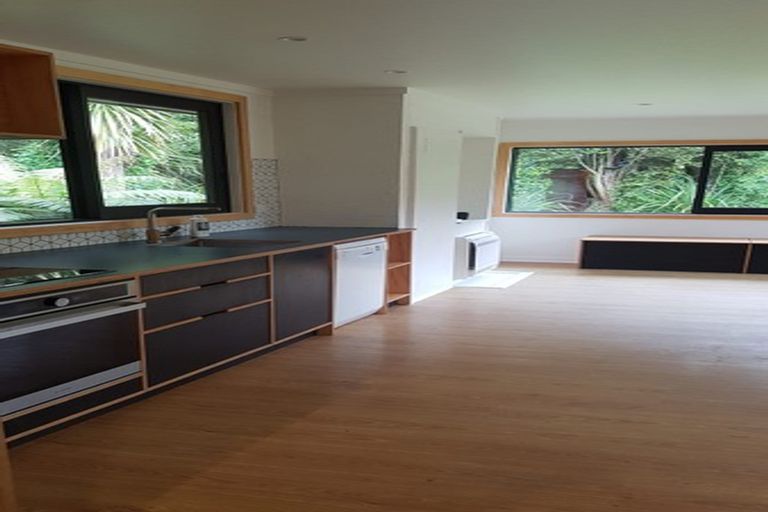 Photo of property in 48 Awarua Road, Otatara, Invercargill, 9879