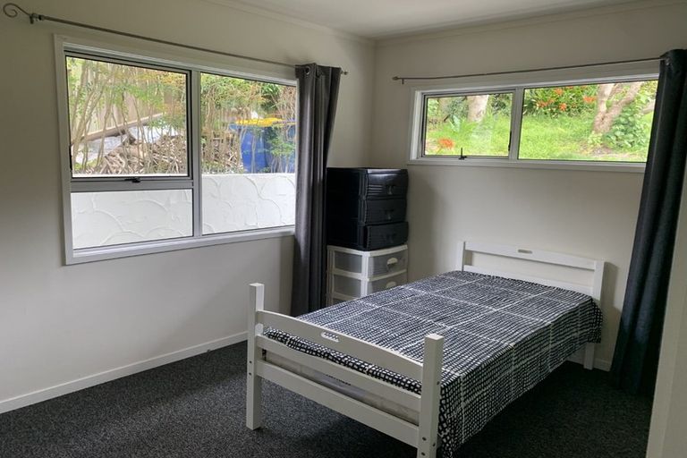 Photo of property in 1/103 Sunset Road, Totara Vale, Auckland, 0632