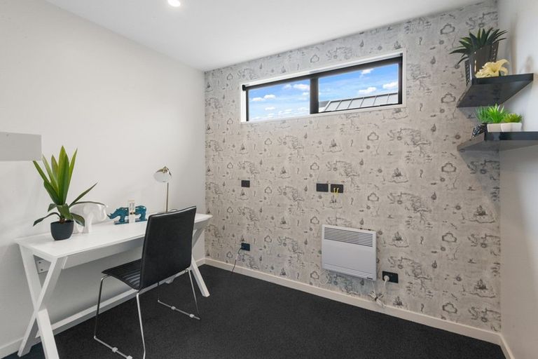 Photo of property in 5 Kawharu Street, Marshland, Christchurch, 8083