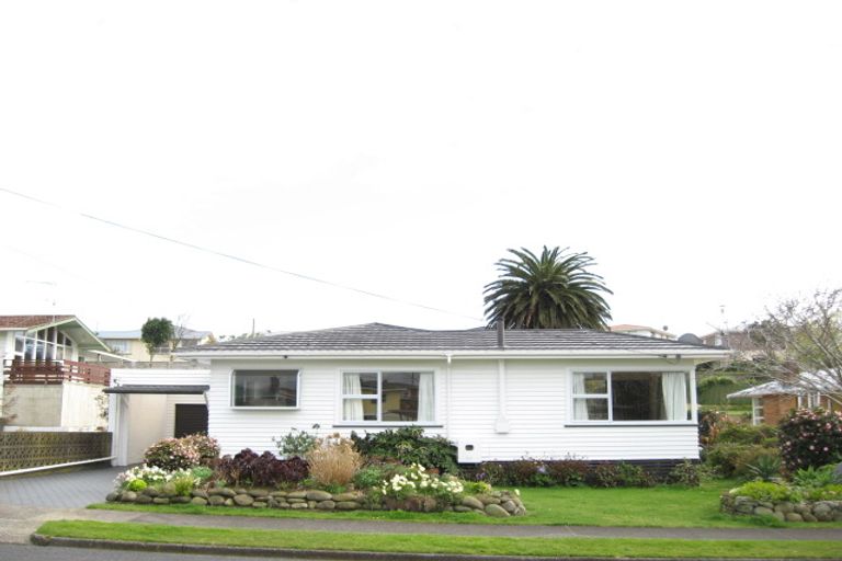 Photo of property in 15 Hua Street, Bell Block, New Plymouth, 4312