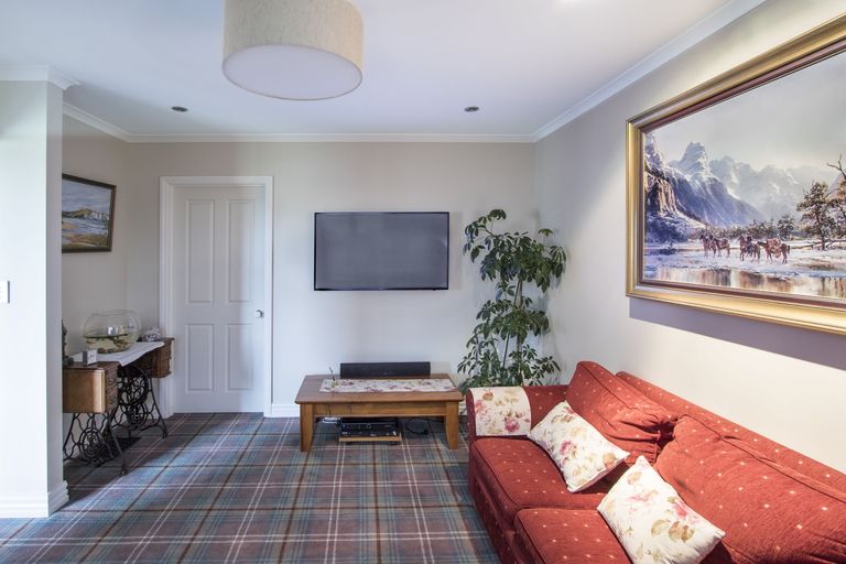 Photo of property in 1 Ash Lane, Cromwell, 9310