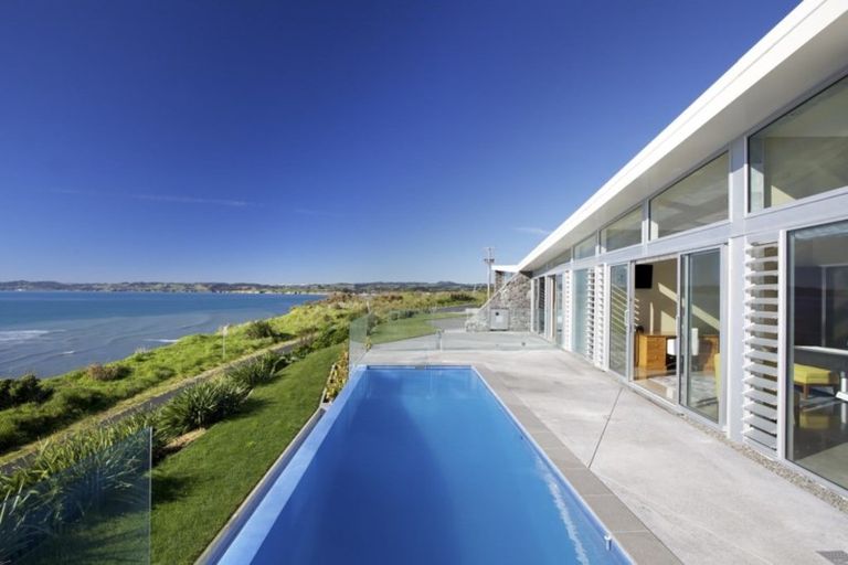 Photo of property in 137 Turangi Road, Motunui, Waitara, 4383