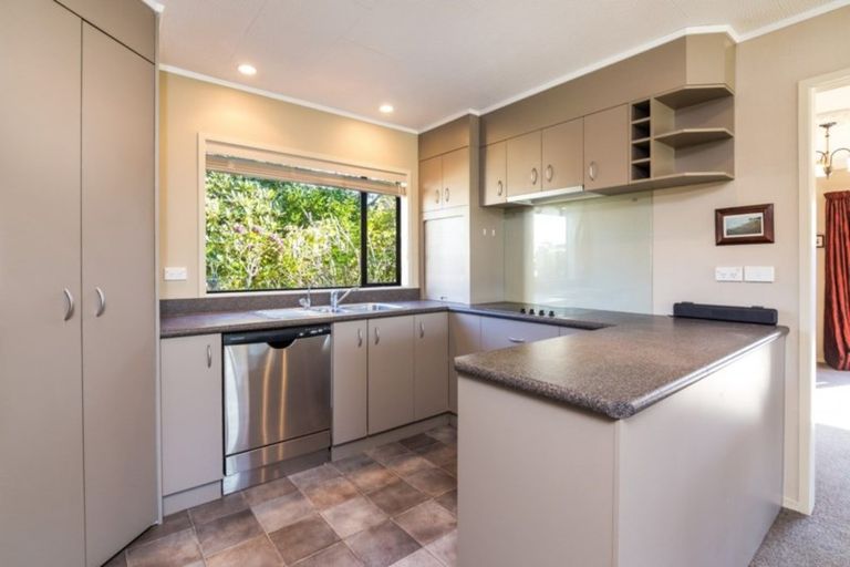 Photo of property in 2 Ascot Close, Richmond Heights, Taupo, 3330