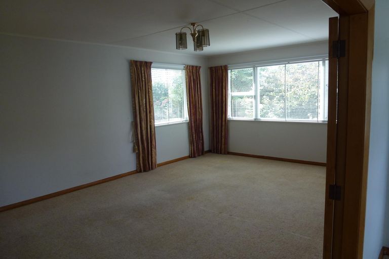 Photo of property in 64 Newcastle Street, Hokowhitu, Palmerston North, 4410
