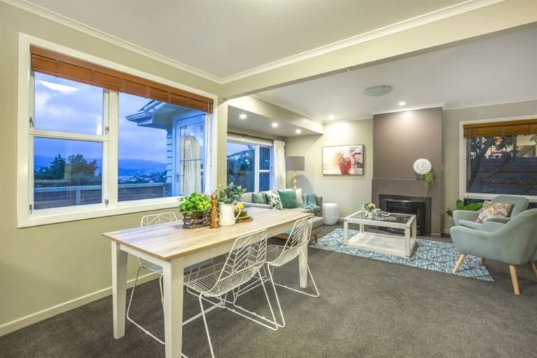 Photo of property in 1 Kenef Road, Paremata, Porirua, 5024