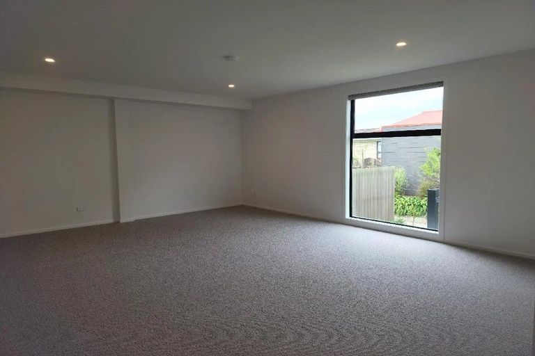 Photo of property in 3/1157 South Road, Oakura, 4314