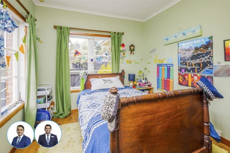 Photo of property in 14 Coronation Road, Mangere Bridge, Auckland, 2022