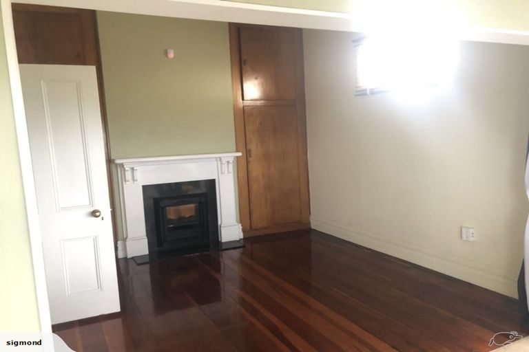 Photo of property in 407 Marine Parade, Napier South, Napier, 4110