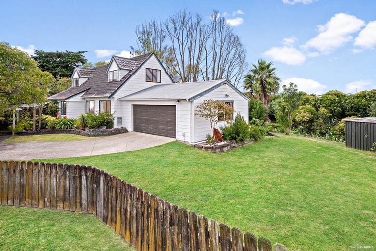 Photo of property in 19-23 Cross Street, Drury, 2113