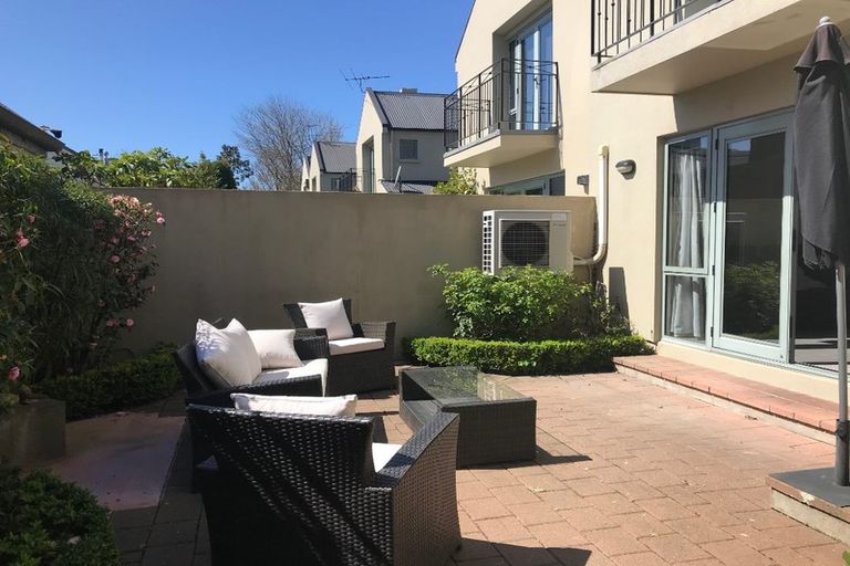 Photo of property in 1/104 Papanui Road, Merivale, Christchurch, 8014