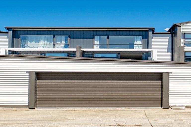 Photo of property in 35 Settlers Avenue, Hobsonville, Auckland, 0618