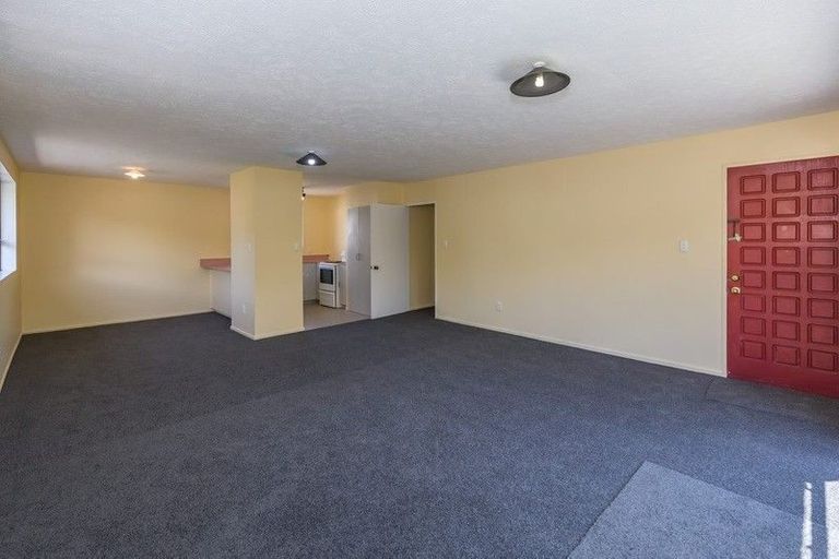 Photo of property in 2/136 Milton Street, Somerfield, Christchurch, 8024