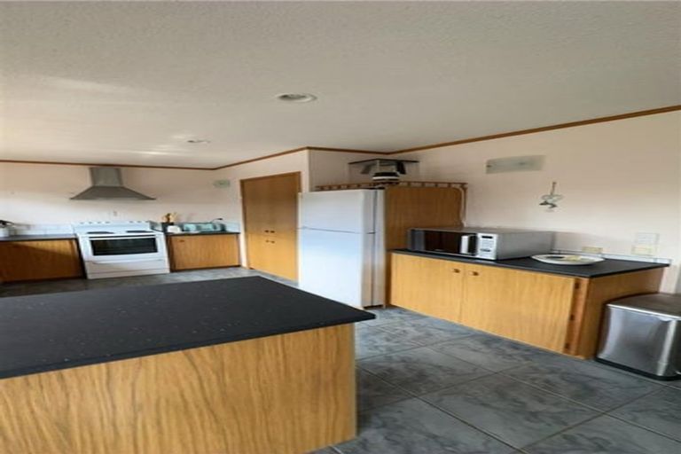 Photo of property in 124 One Tree Point Road, One Tree Point, 0118