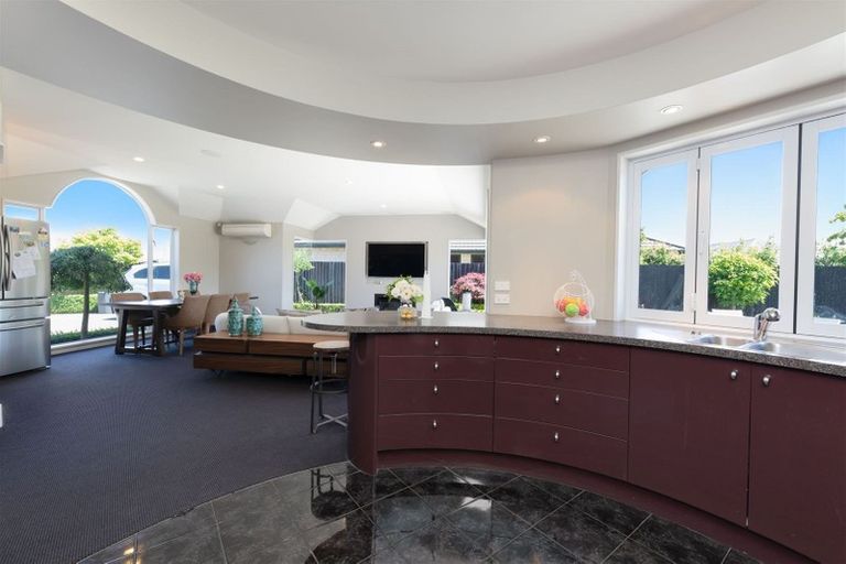 Photo of property in 10 Lady Nugent Lane, Halswell, Christchurch, 8025