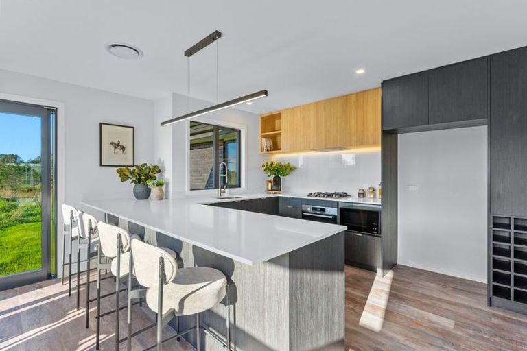 Photo of property in 74 Metoriti Crescent, Karaka, 2124