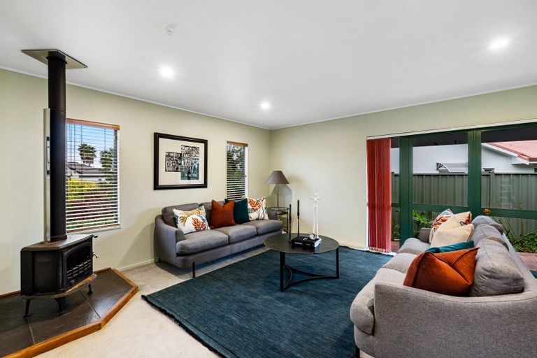 Photo of property in 30 Palmbrook Avenue, Havelock North, 4130