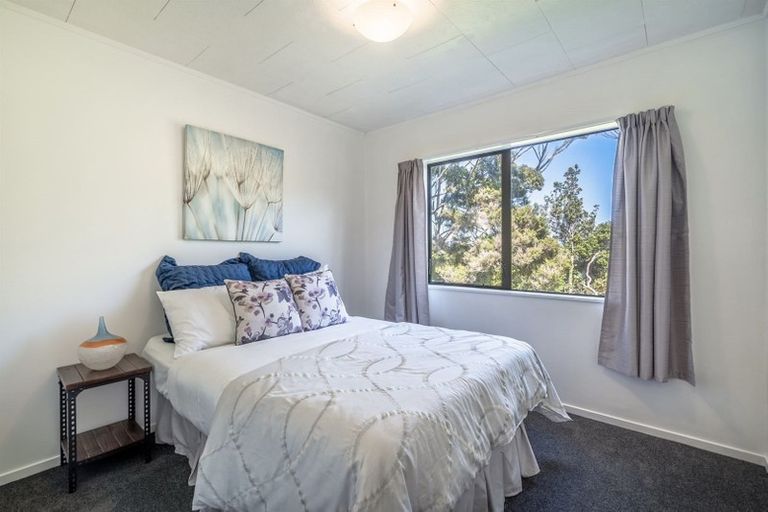 Photo of property in 99 West Harbour Drive, West Harbour, Auckland, 0618