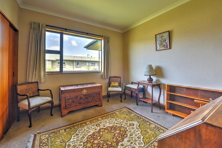 Photo of property in 12 Crombie Street, Gore, 9710