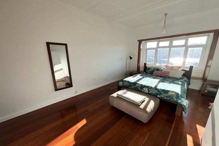 Photo of property in 11 Mcintyre Avenue, Mount Victoria, Wellington, 6011