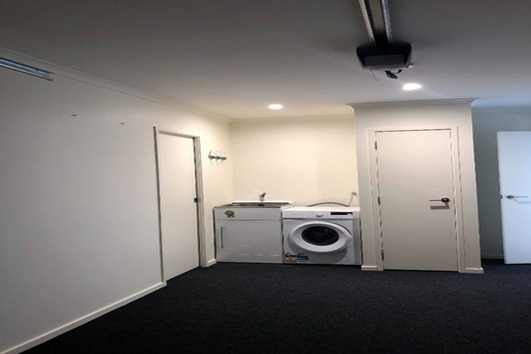 Photo of property in 15d Aitken Street, Bulls, 4818