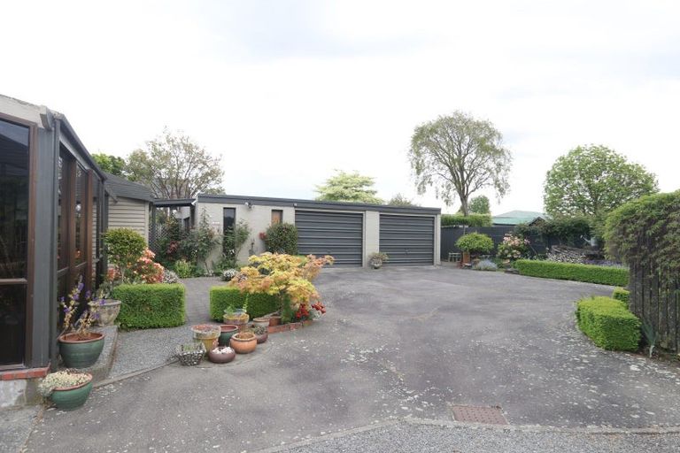 Photo of property in 103 Oak Grove, Ashburton, 7700