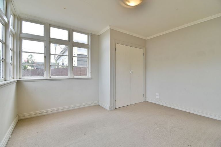 Photo of property in 12 Coughtrey Street, Saint Clair, Dunedin, 9012