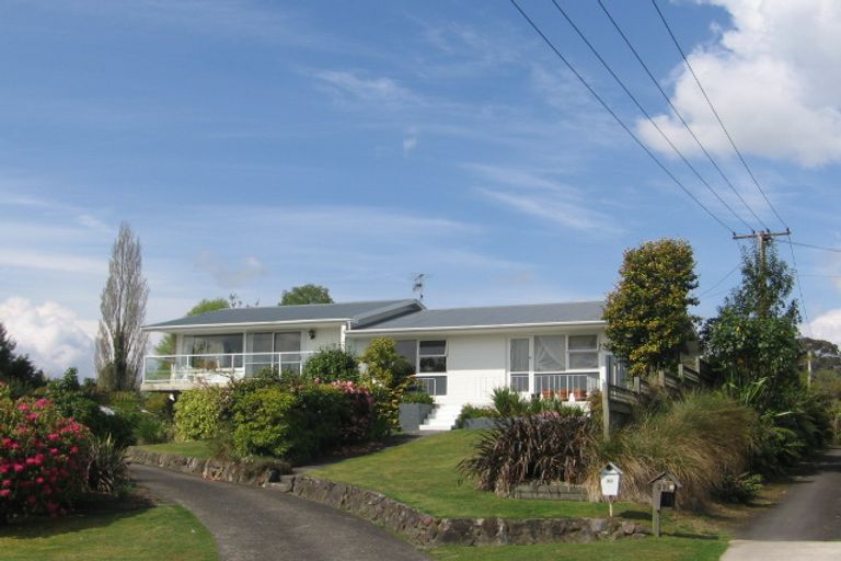 Property details for 30 Selwyn Road, Lynmore, Rotorua, 3010