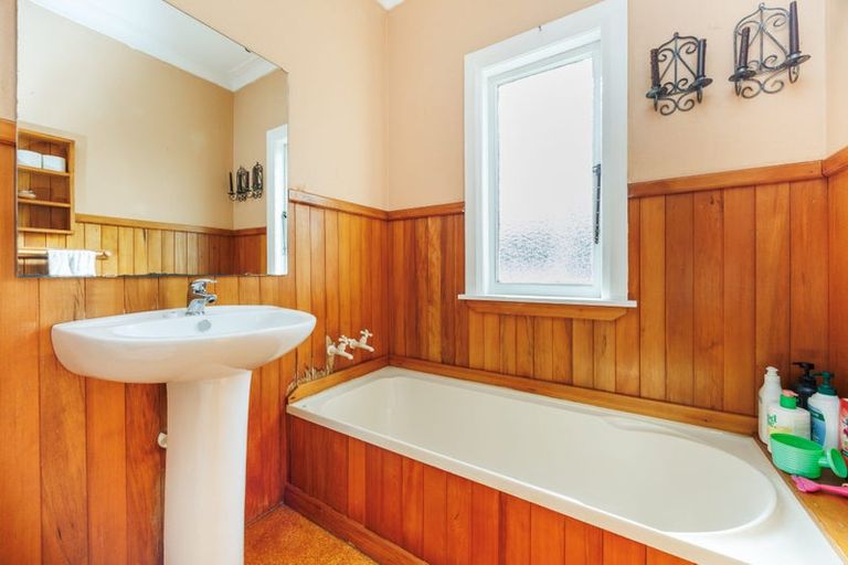 Photo of property in 19 East Street, Feilding, 4702