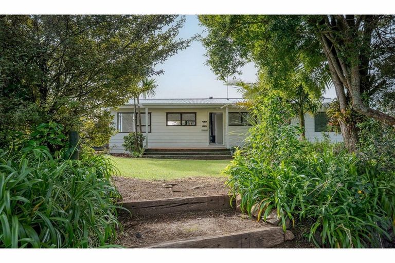 Photo of property in 6a Hawkings Crescent, Kerikeri, 0230