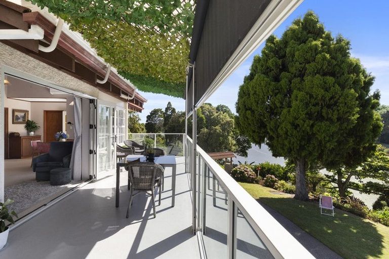 Photo of property in 18 Meachen Terrace, Waiuku, 2123