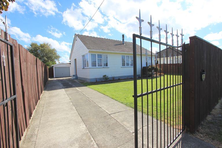 Photo of property in 3 Churchill Street, Mayfield, Blenheim, 7201