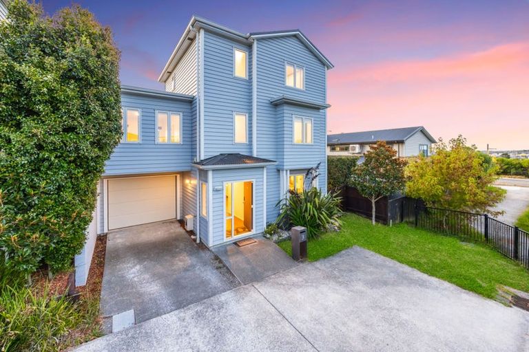 Photo of property in 3 Adamson Road, Flat Bush, Auckland, 2019
