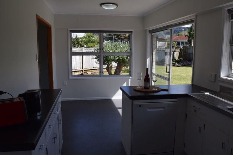 Photo of property in 6 Kotare Crescent, Maunu, Whangarei, 0110