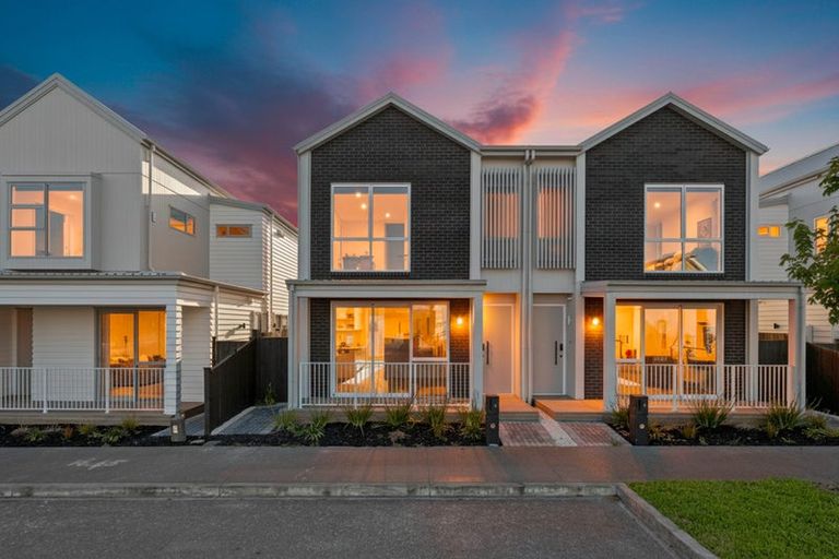 Photo of property in 6 Yellow Pear Lane, Karaka, 2578