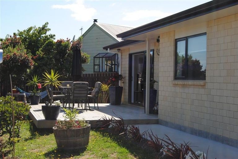 Photo of property in 12b Arnold Grove, Paraparaumu Beach, Paraparaumu, 5032