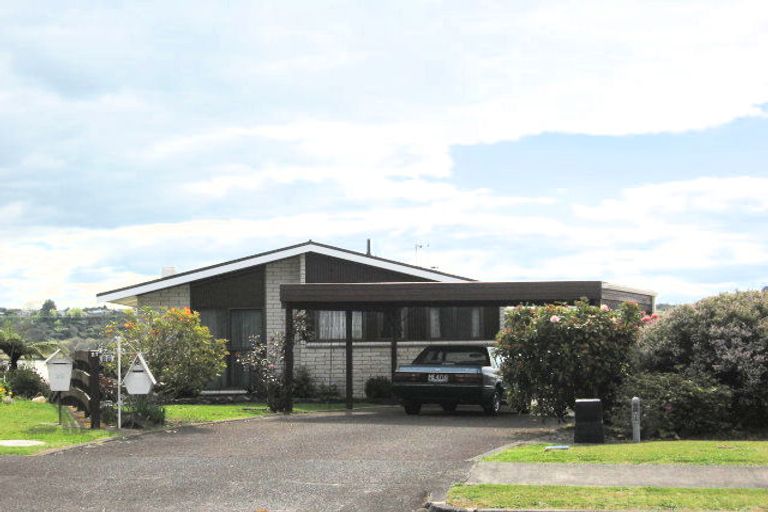Photo of property in 27 Endeavour Avenue, Welcome Bay, Tauranga, 3112