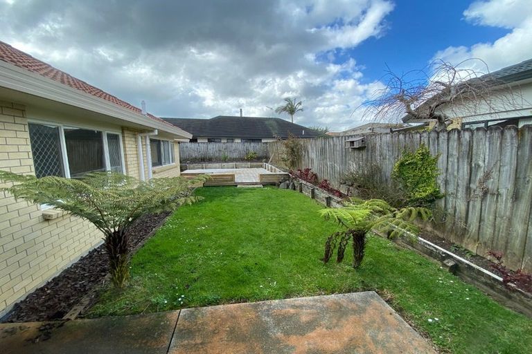 Photo of property in 14 Glencullen Place, Dannemora, Auckland, 2016