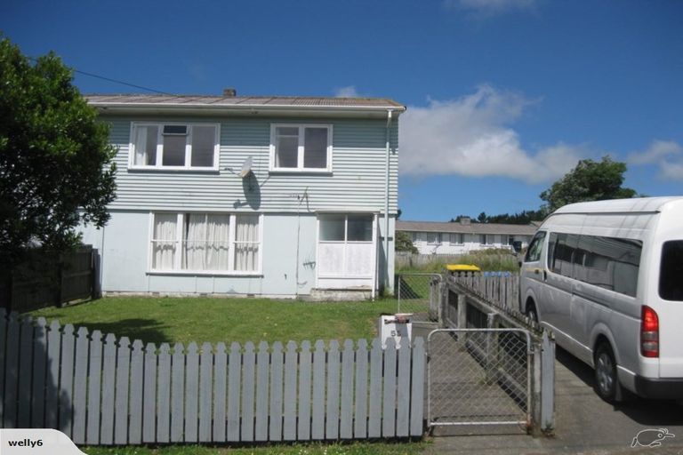Photo of property in 51-53 Hereford Street, Cannons Creek, Porirua, 5024