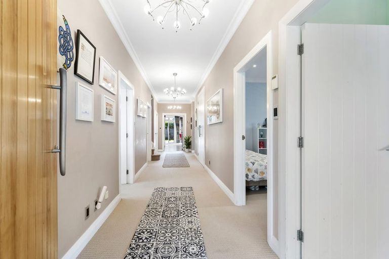 Photo of property in 5 Streatlam Crescent, Strathmore Park, Wellington, 6022