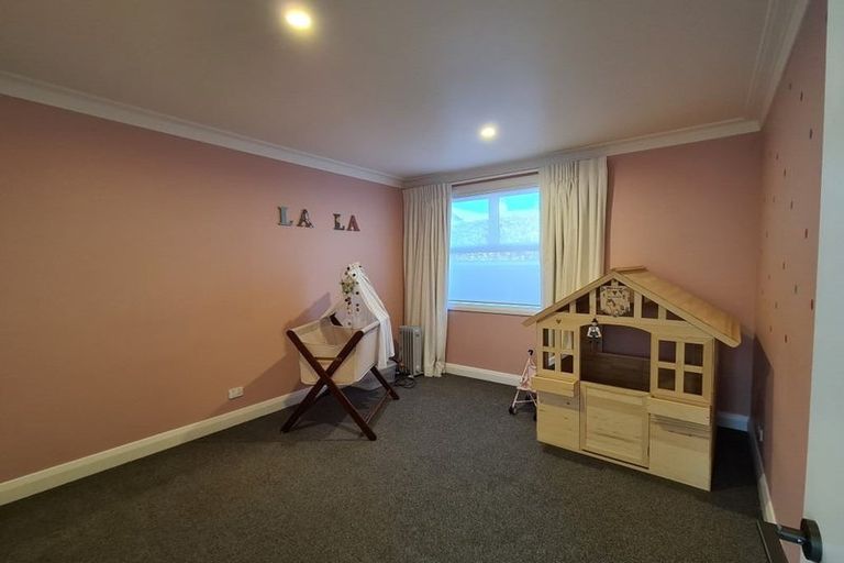 Photo of property in 6 Cracroft Street, Welbourn, New Plymouth, 4310