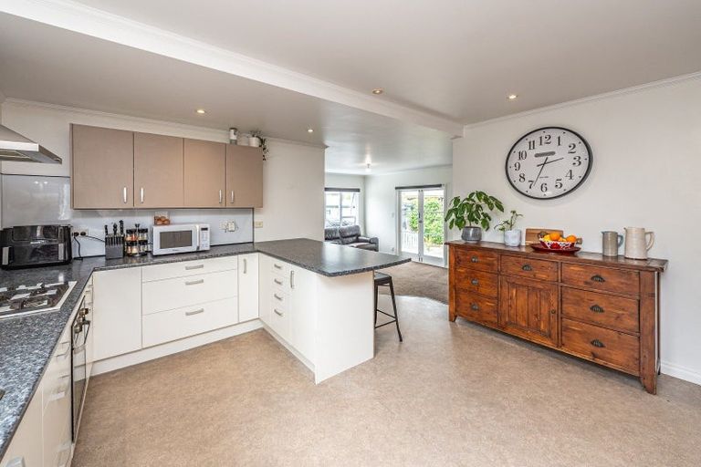 Photo of property in 2 Gonville Avenue, Gonville, Whanganui, 4501