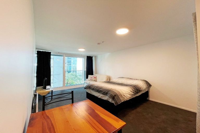 Photo of property in Cintra Apartments, 5e/3 Whitaker Place, Grafton, Auckland, 1010