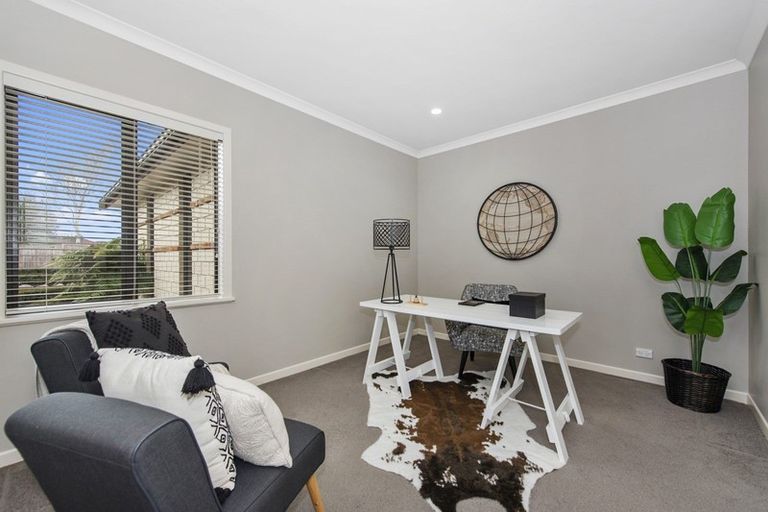 Photo of property in 18 Cranmore Avenue, Huntington, Hamilton, 3210